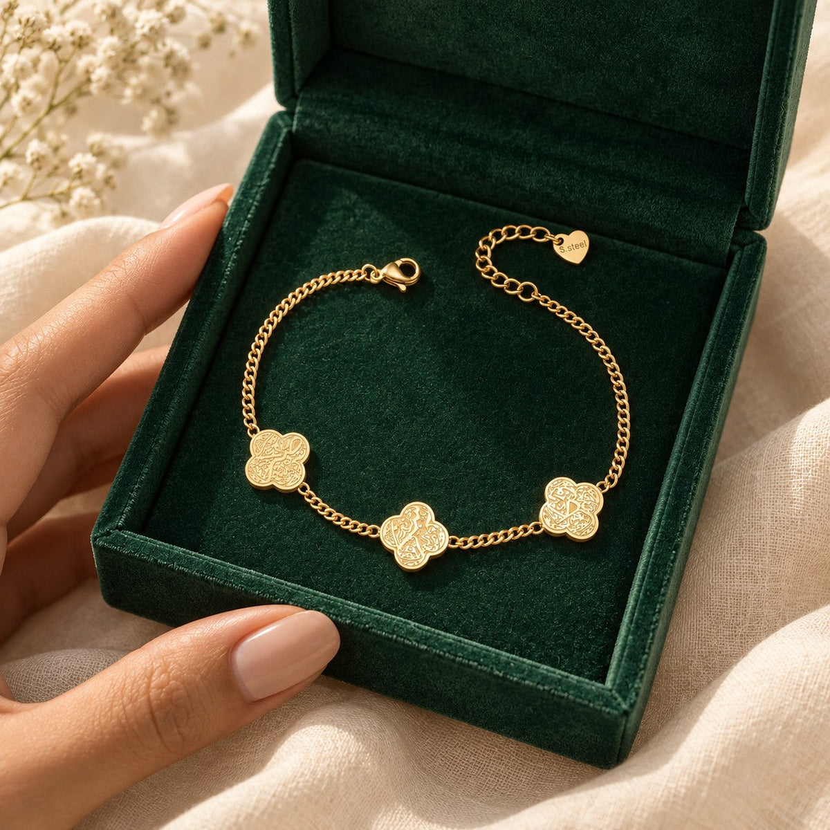 Rawdat Al Fuad Bracelet presented in an plum velvet gift box