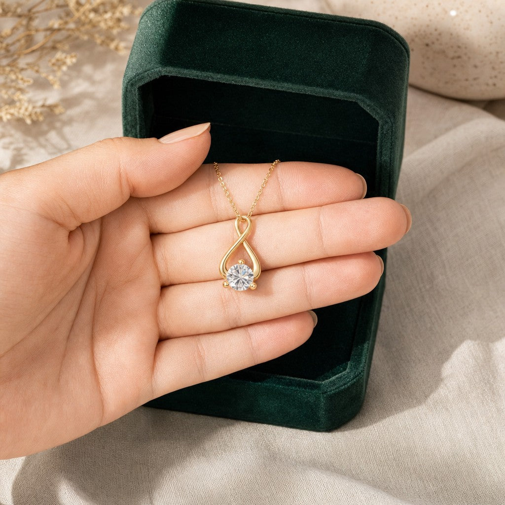 Najm Pendant presented in an plum velvet gift box